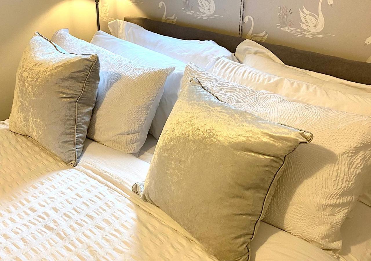 The Lodge Chester - Luxury Apartment For Two, With Free Parking! Hough Green Ngoại thất bức ảnh